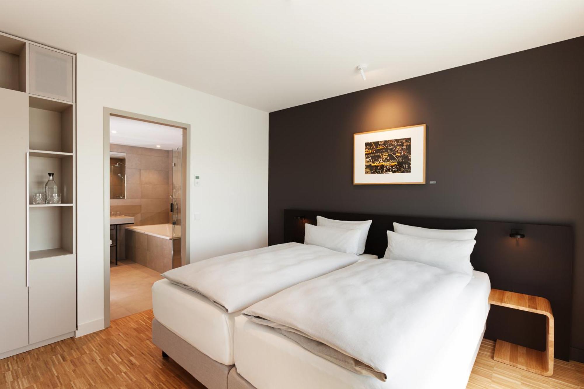 Executive Twin Room,1563416215:JPEG